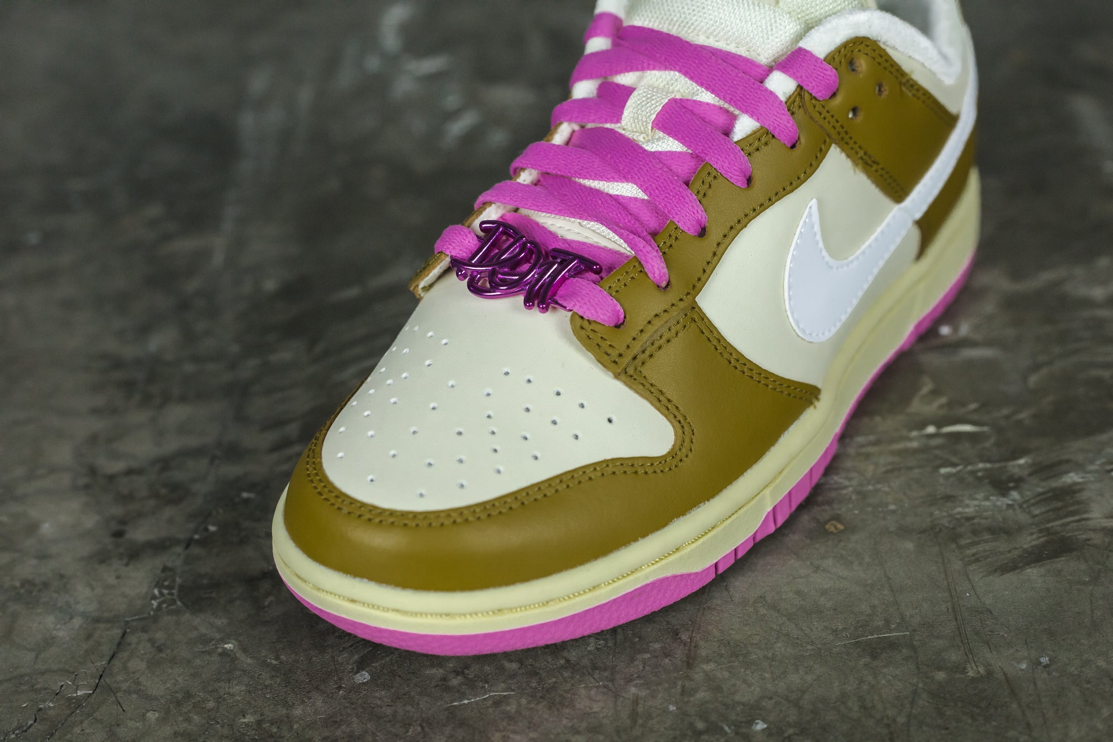 Nike Dunk Low SE Just Do it Bronzine Pink (Women's)