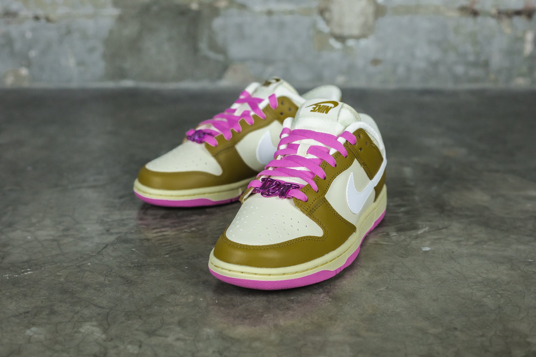 Calzado para mujer Nike Dunk Low SE Marron