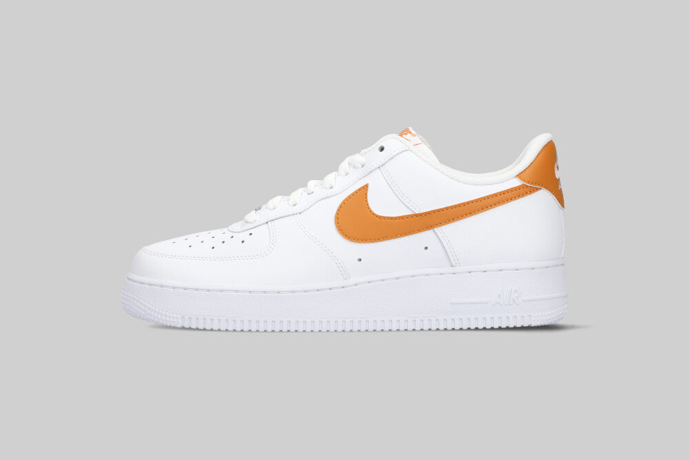 Nike Air Force 1 '07 SE 'White and Monarch'