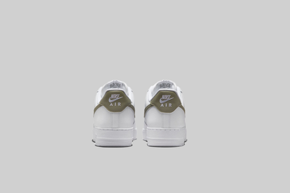 Nike Air Force 1 &