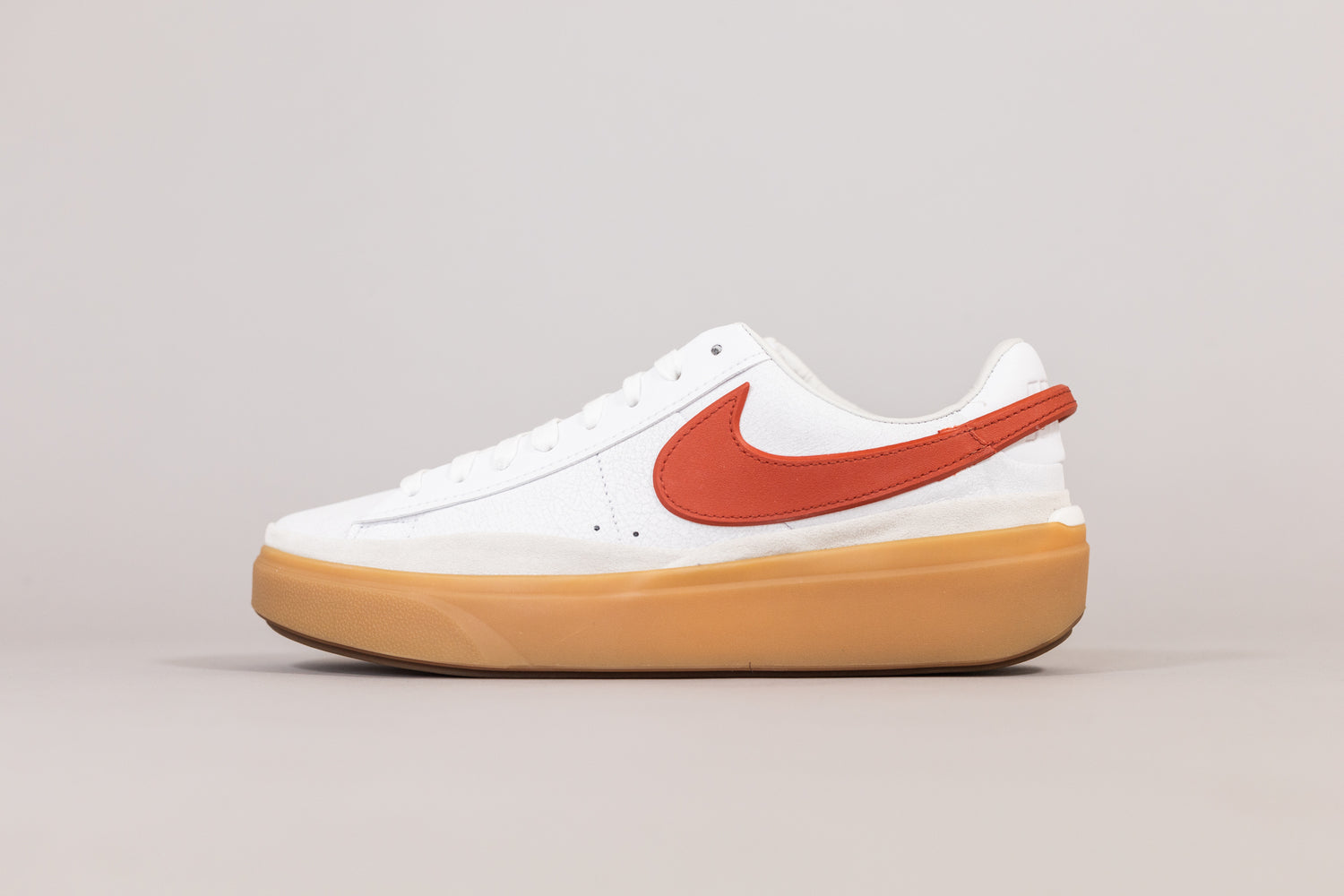 Nike Blazer Phantom Low &