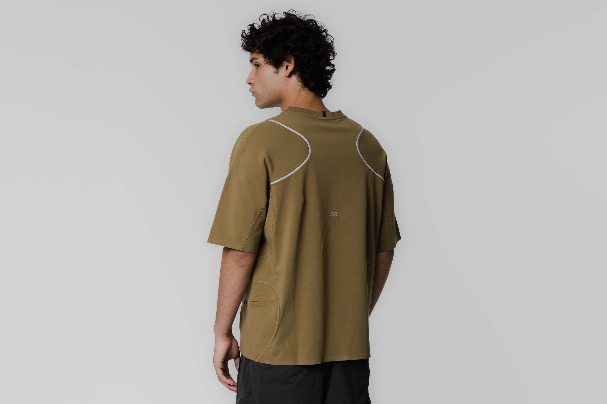 Oakley Latitude Flight SS Tee - [sku] - Lust México