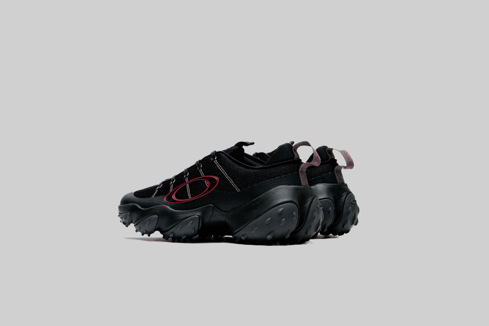 Oakley Edge Flex 'Blackout' - FOF100538-02E - Lust México