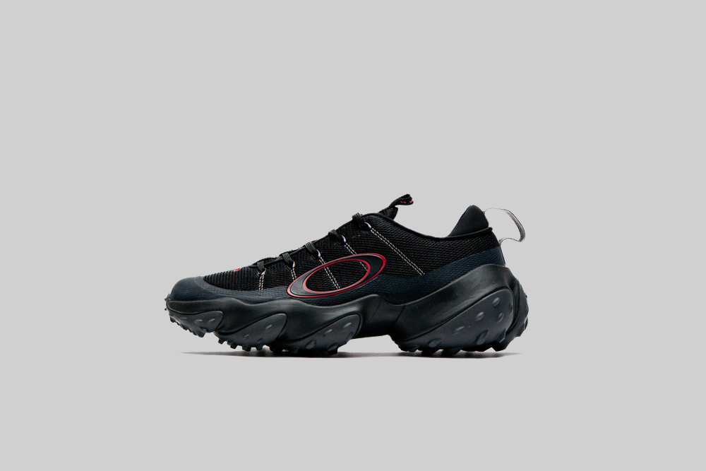 Oakley Edge Flex 'Blackout' - FOF100538-02E - Lust México