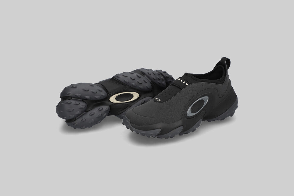 Oakley Edge Icon 'Blackout' - FOF100539-02E