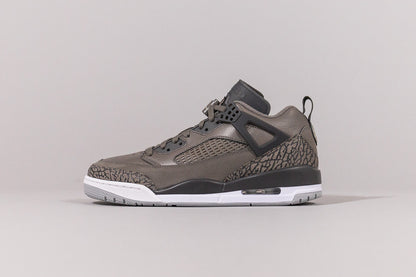 Jordan Spizike Low &