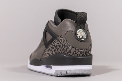 Jordan Spizike Low &