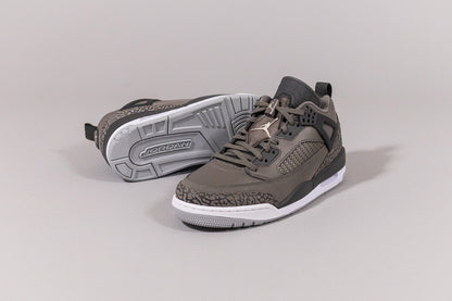 Jordan Spizike Low &