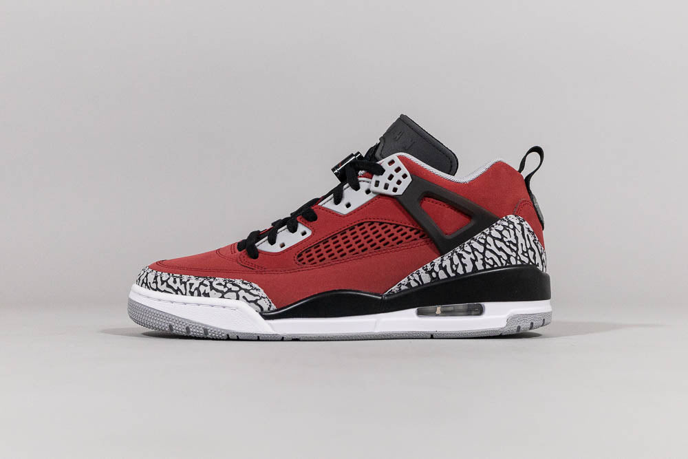 Jordan Spizike Low &