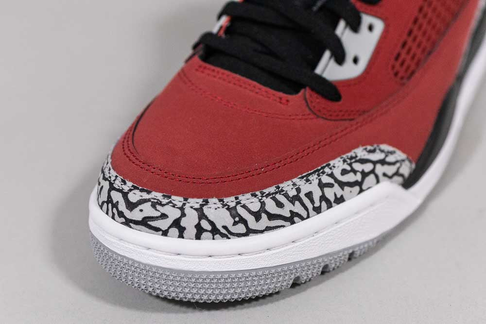 Jordan Spizike Low &