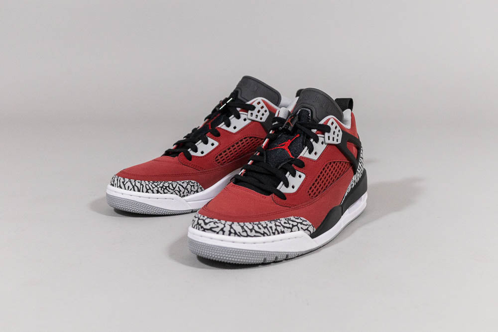 Jordan Spizike Low &