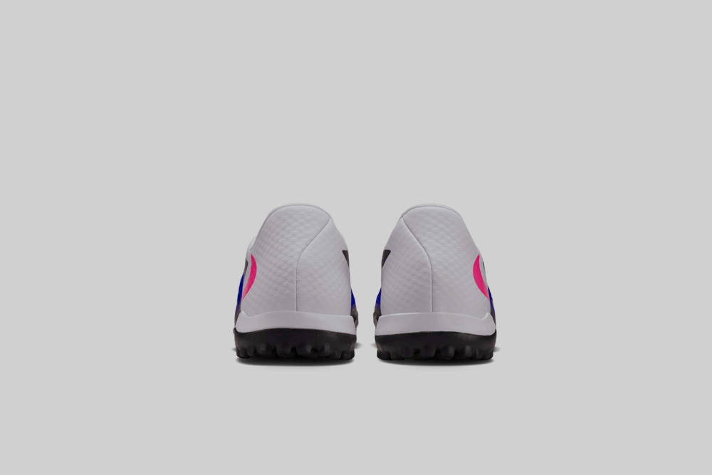 Nike "Sneaker Evolution" Hoodie - FQ6897-610 - Lust México