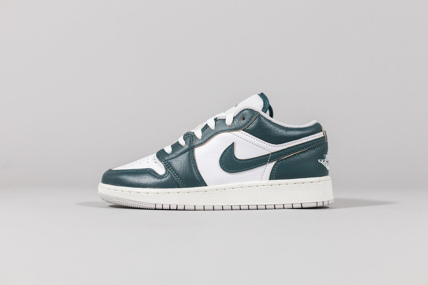 Air Jordan 1 Low SE &