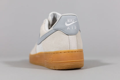 Nike Air Force 1 &