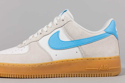 Nike Air Force 1 &