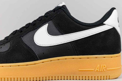 Nike Air Force 1 &