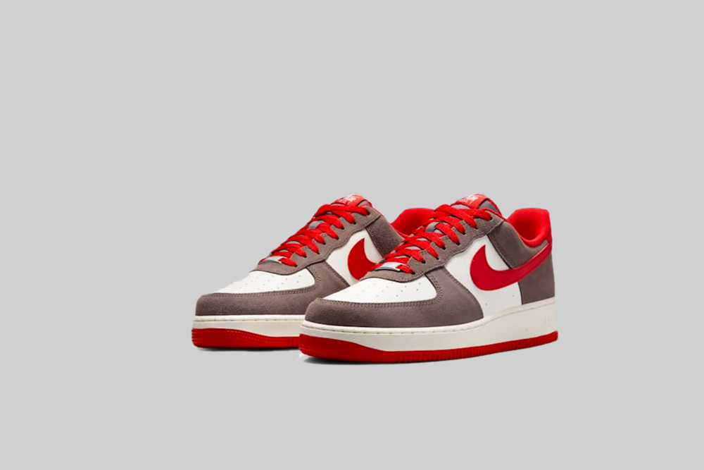 Nike Air Force 1 Low &