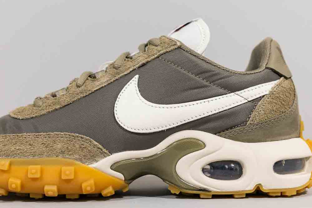 Nike Air Max Waffle SP &