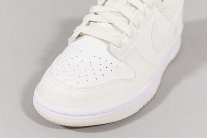 Nike Dunk Low SE &