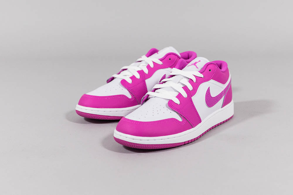 Air Jordan 1 Low &