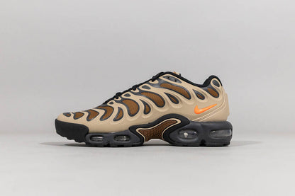 Nike Air Max Plus Drift &