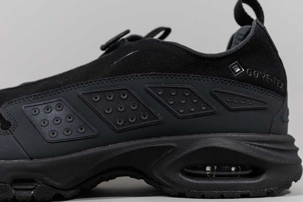 Women's Nike Air Max SNDR GORE-TEX 'Black and Dark Smoke Grey' - [sku] - Lust México