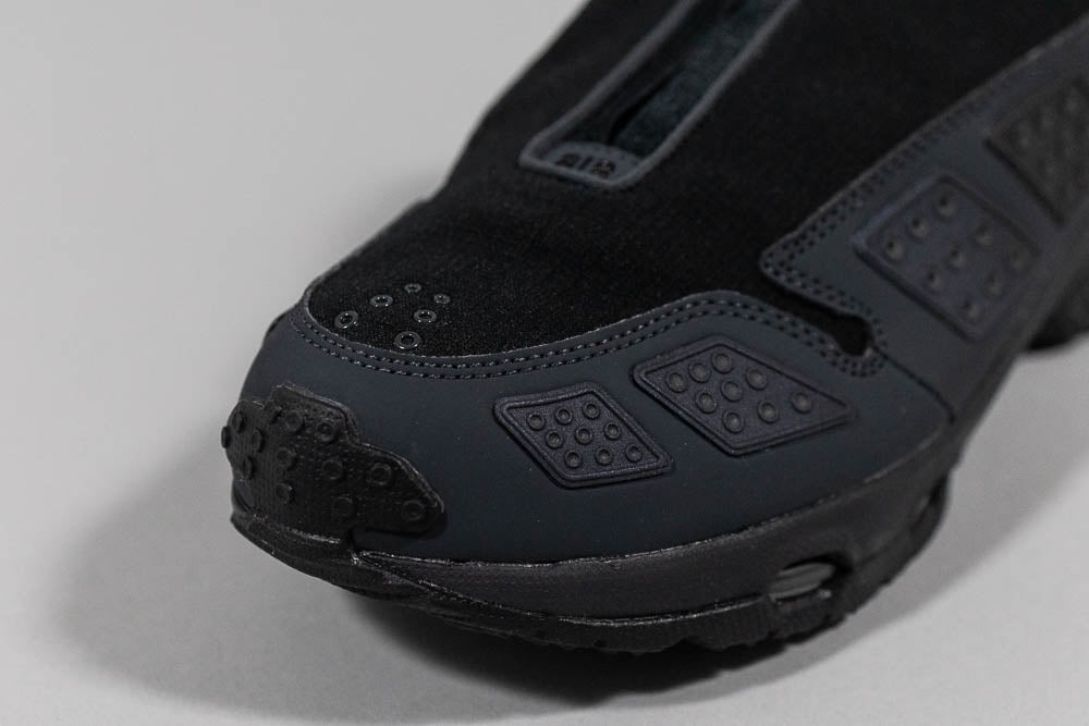 Women's Nike Air Max SNDR GORE-TEX 'Black and Dark Smoke Grey' - [sku] - Lust México