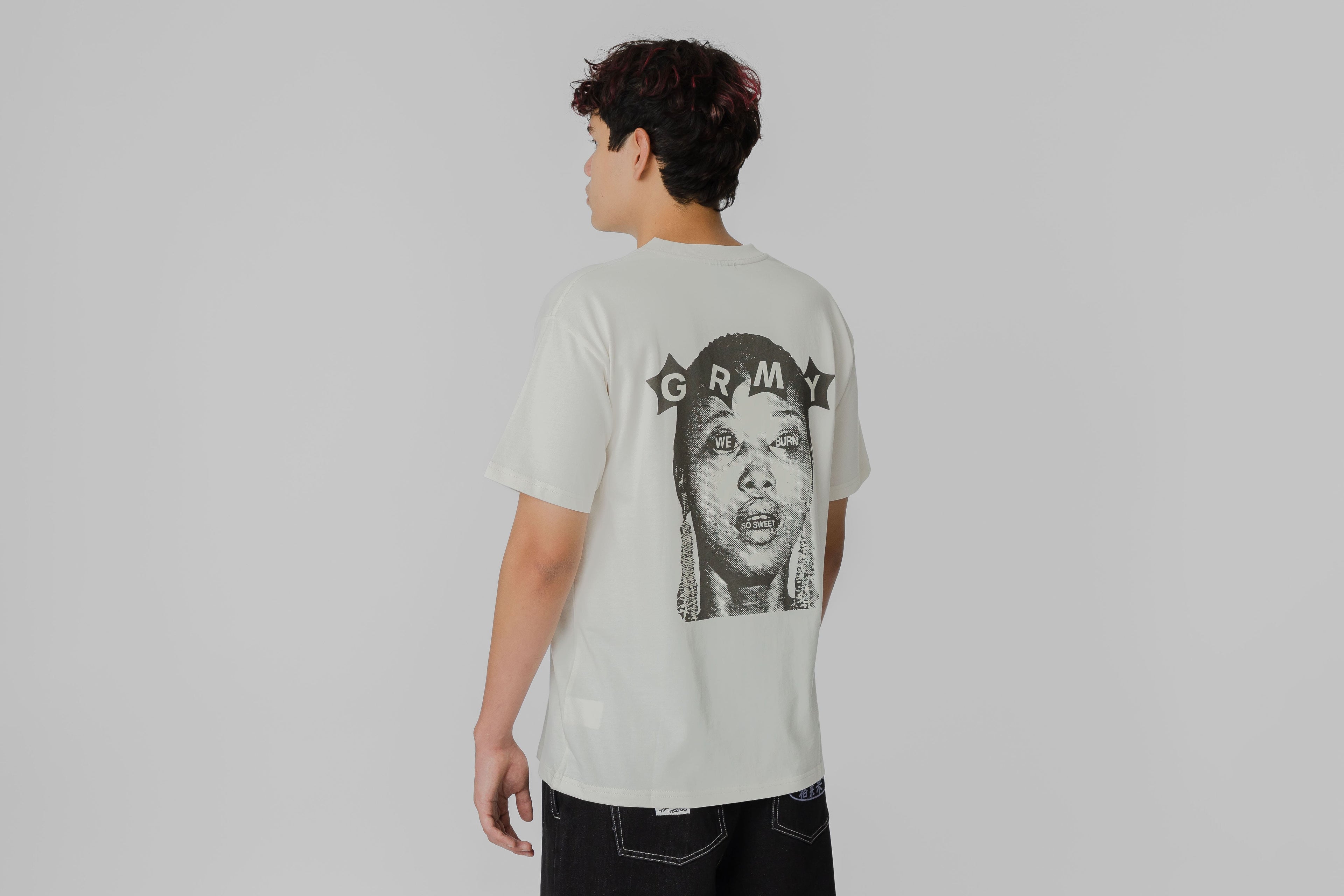 Grimey The We Burn Sweet Classic Fit Tee - GAC803-OWHT - Lust México