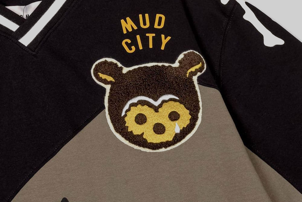 Grimey Mud's The Residence V-Neck Oversized Tee - GAVN766-BLK APP - TOP - UNISEX - ADULT - INLINE - WI - 25 en Lust México