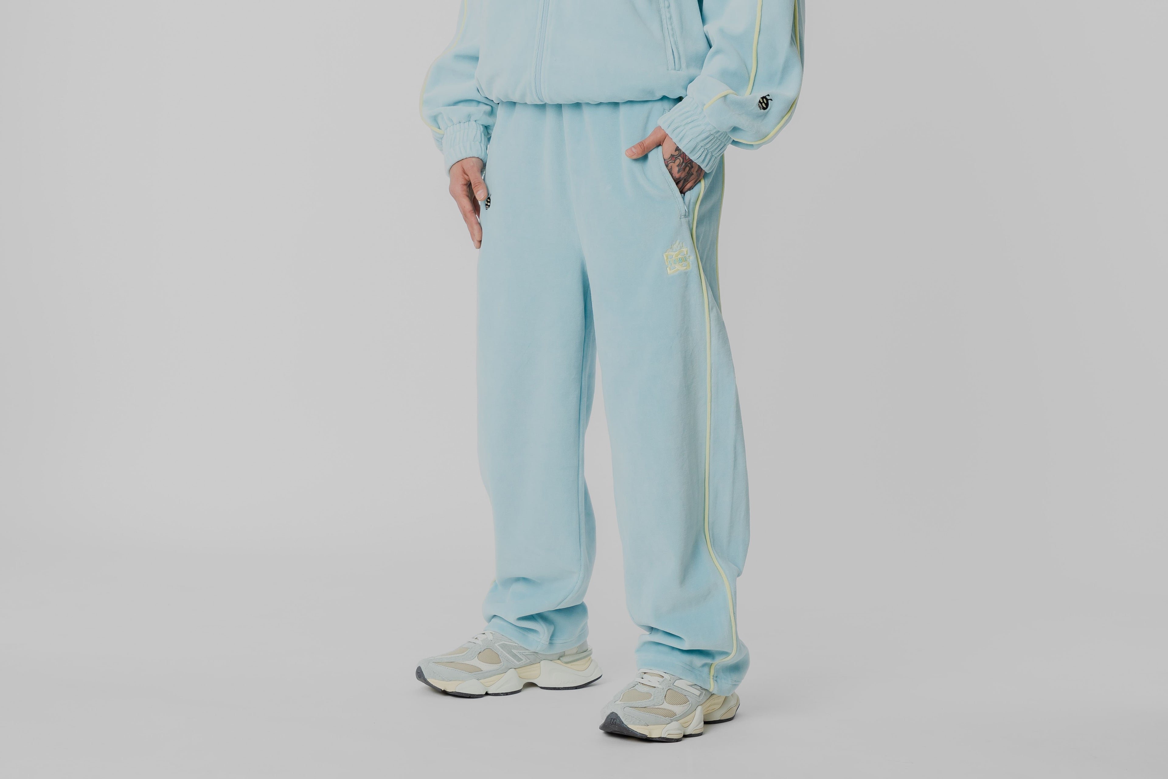 Grimey x DC Shoes Velvet Track Pants - GRVTS288-BLU - Lust México