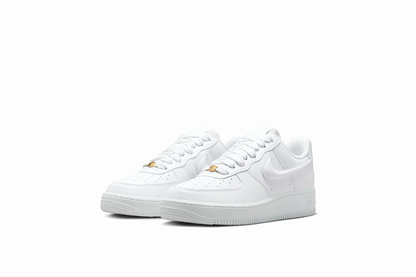 Nike Air Force 1 &