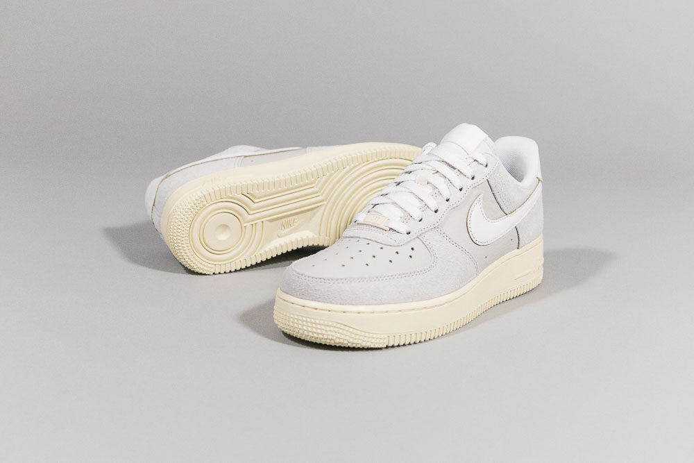 Nike  Air Force 1 &