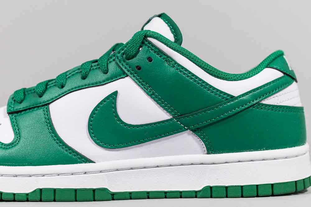 Nike Dunk Low &