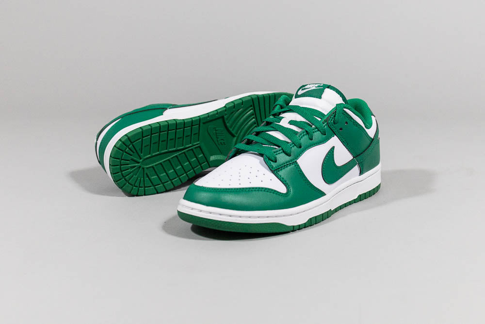 Nike Dunk Low &