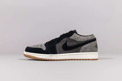 Air Jordan 1 Low SE &