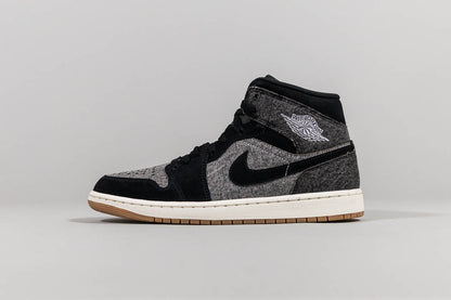 Air Jordan 1 Mid &