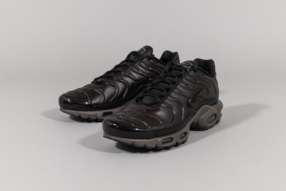 Nike Air Max Plus Premium &