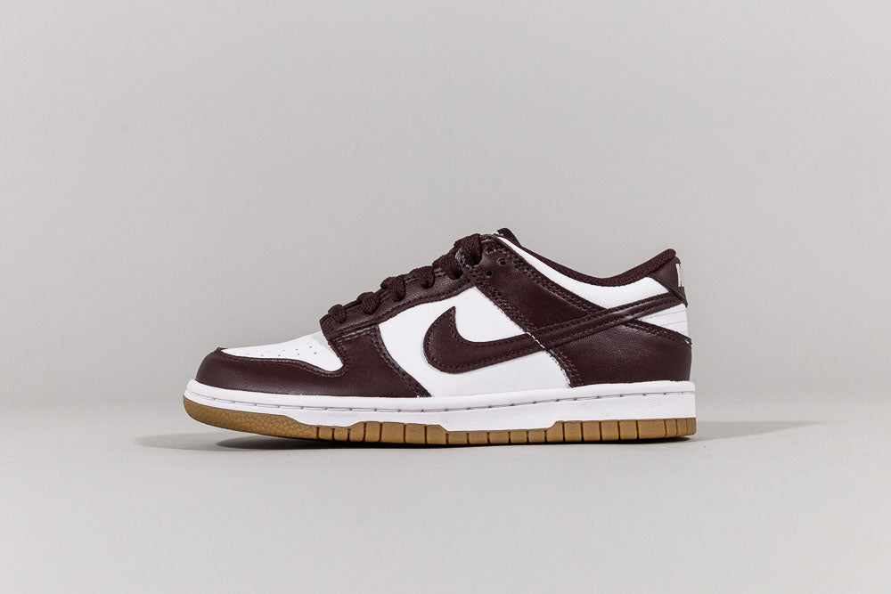 Nike Dunk Low &