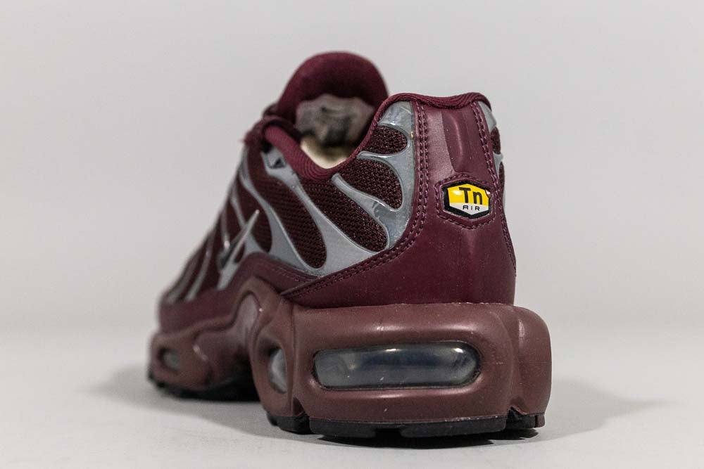 Women's Nike Air Max Plus SE 'Night Maroon' - [sku] - Lust México