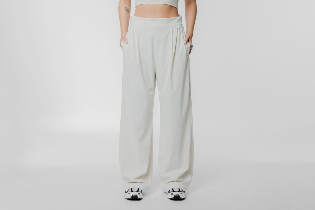 Women's Nike 24.7 PerfectStretch  Dri-FIT High-Waisted Loose Wide-Leg Trousers