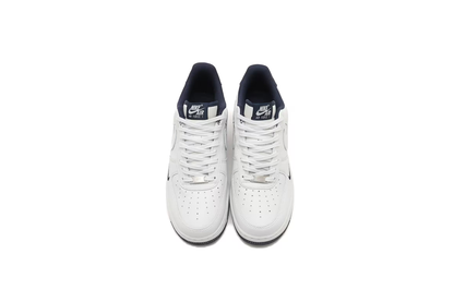 Nike Air Force 1 &