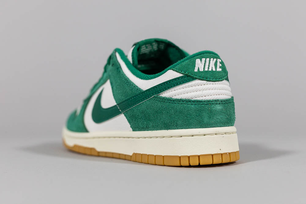 Nike Dunk Low &