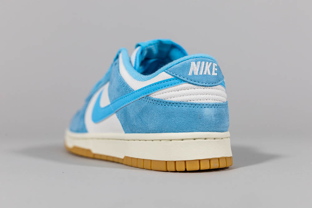 Nike Dunk Low &