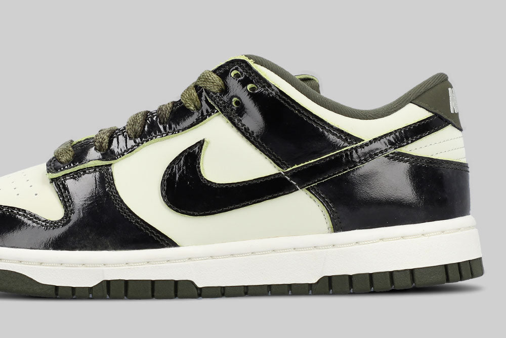 Women's Nike Dunk Low SE Panda 'Lemon Twist'
