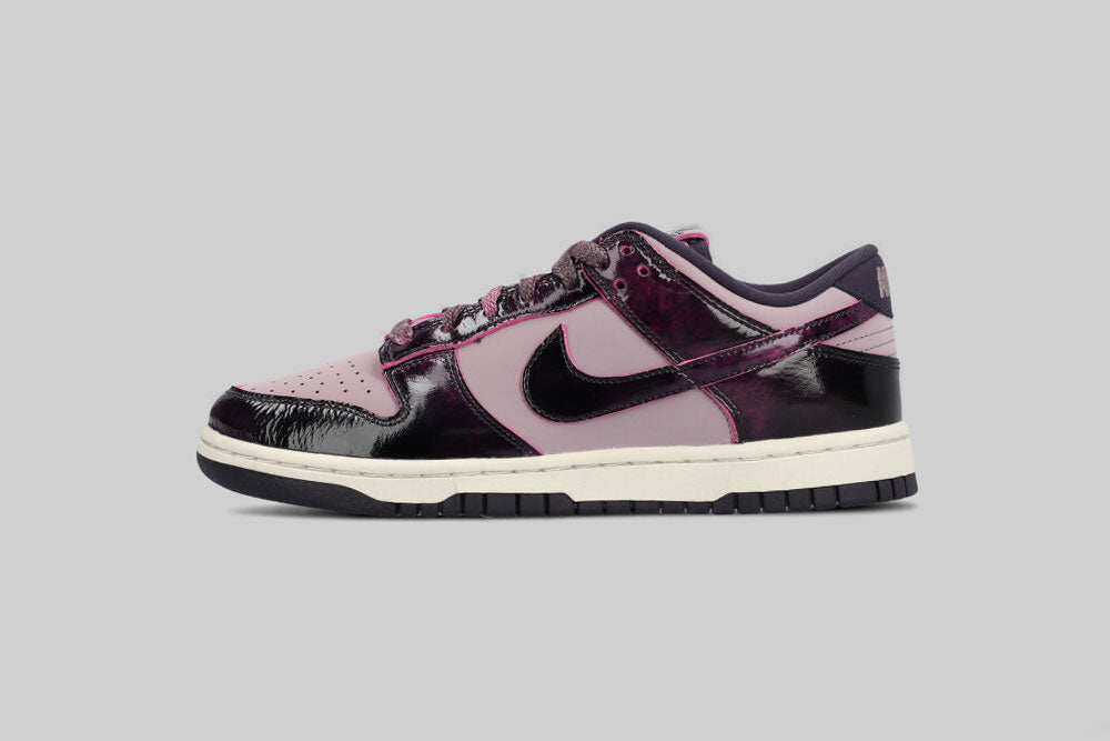 Women's Nike Dunk Low SE Panda 'Light Violet'