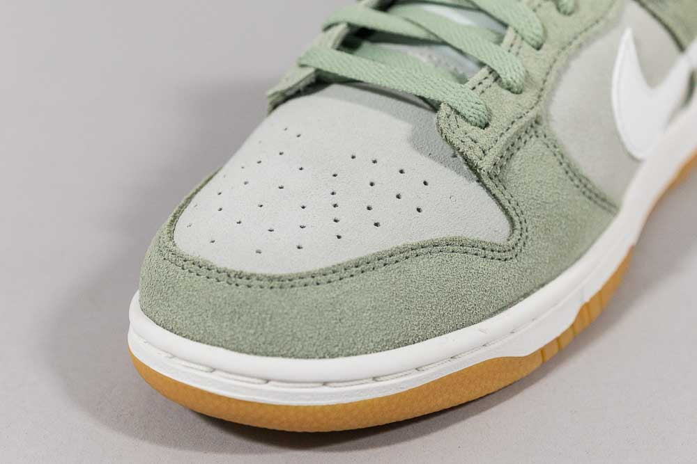 Nike Dunk Low SE &