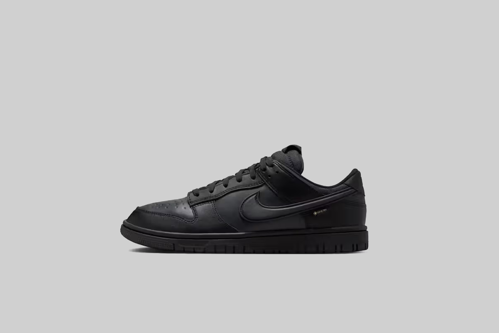 Nike Dunk Low GORE-TEX 'Triple Black' - HQ2053-001 FTW - SNEAKERS - MEN - ADULT - INLINE - WI - 25 en Lust México