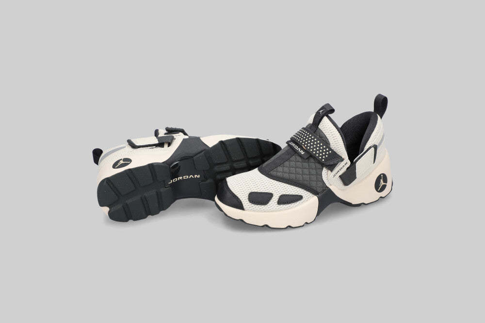 Women's Jordan Trunner LX 'Light Orewood and Brown' - [sku] - Lust México