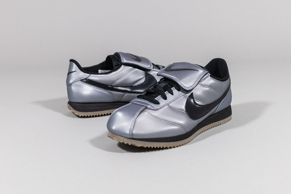 Nike Cortez SE 'Metallic Cool Grey' - [sku] - Lust México