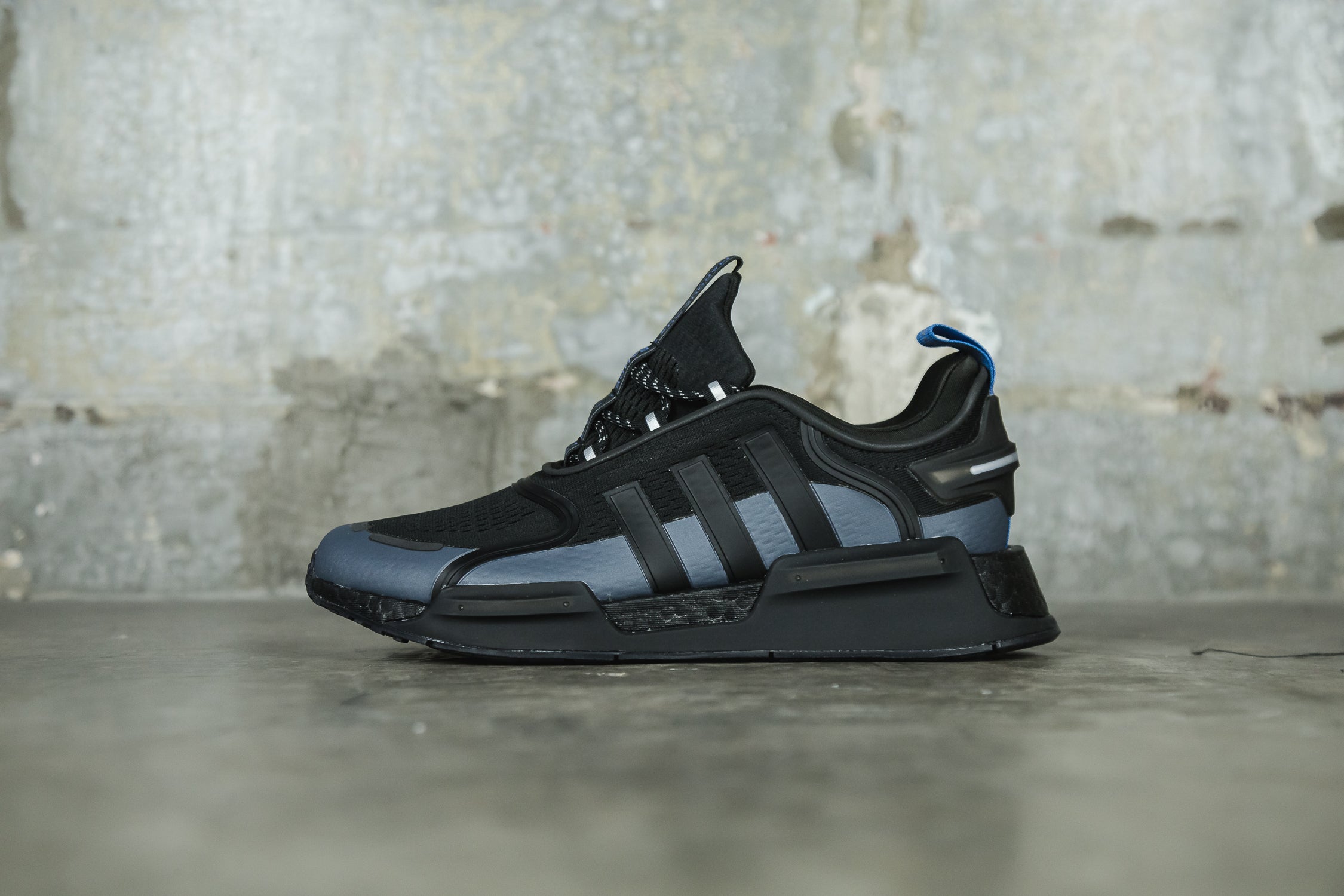 Adidas nmd triple black mexico sale